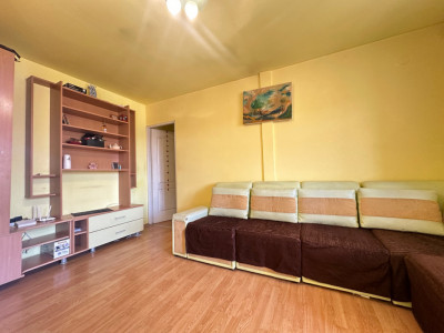 Apartament 3 camere, tip mansarda - Aleea Sevis