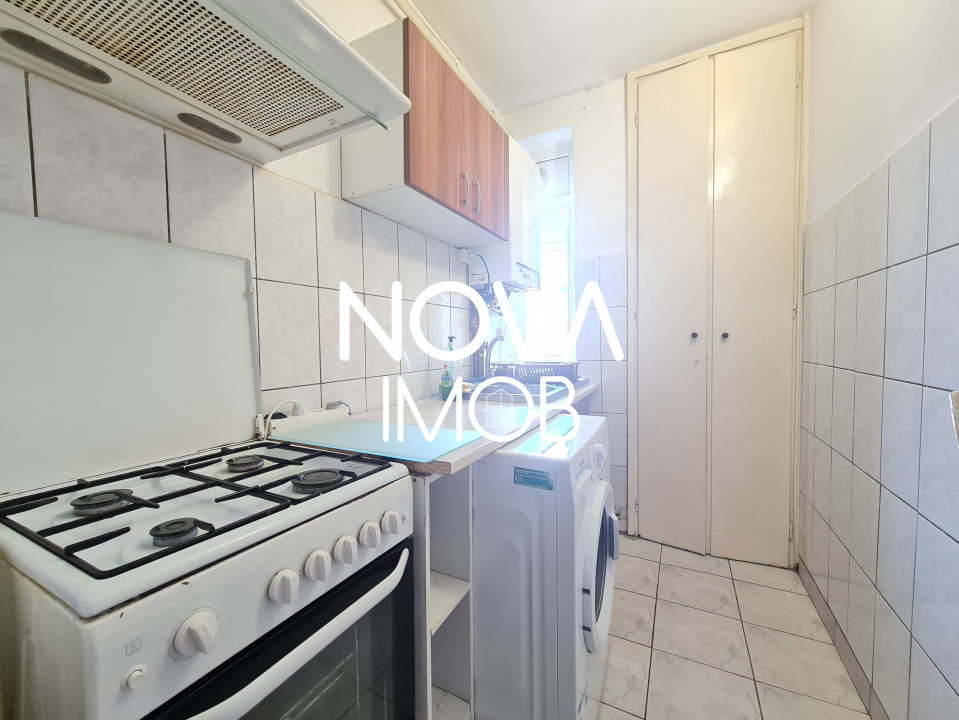 Apartament 3 camere, Str. Miraslau, etajul 3/4