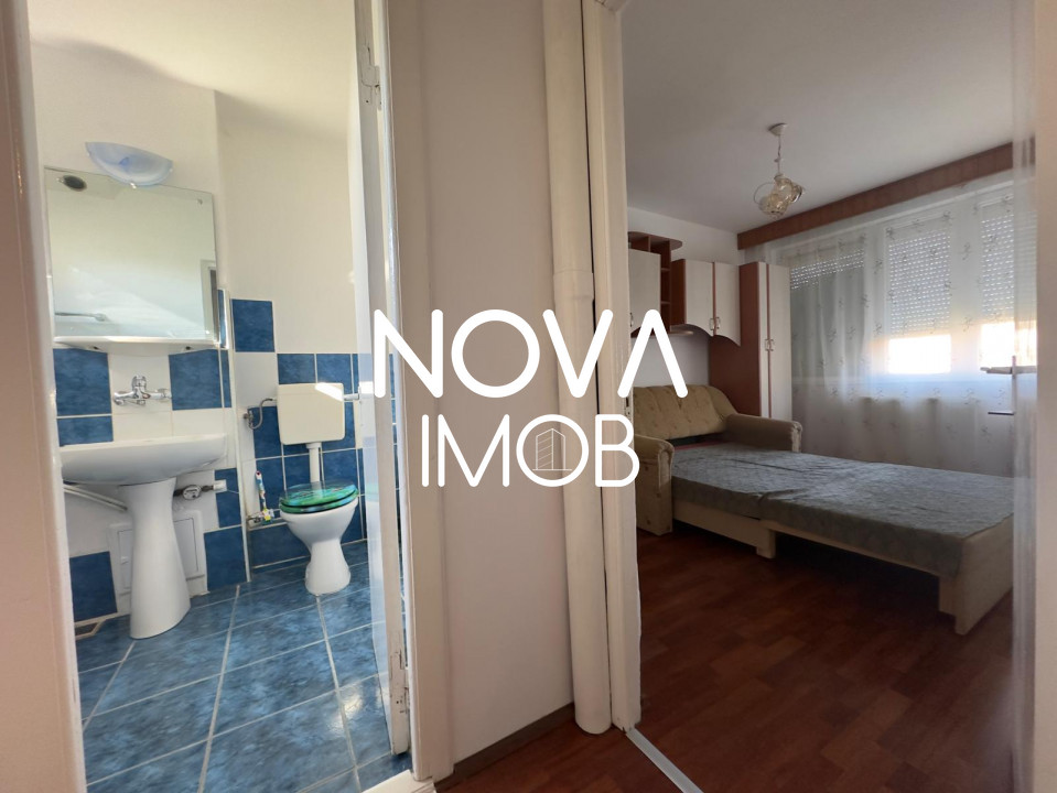 Apartament 2 camere, semidecomandat, Aleea Streiu