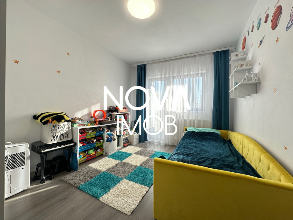 Apartament cu vedere panoramică spre munți,  Crt. Arhitectilor