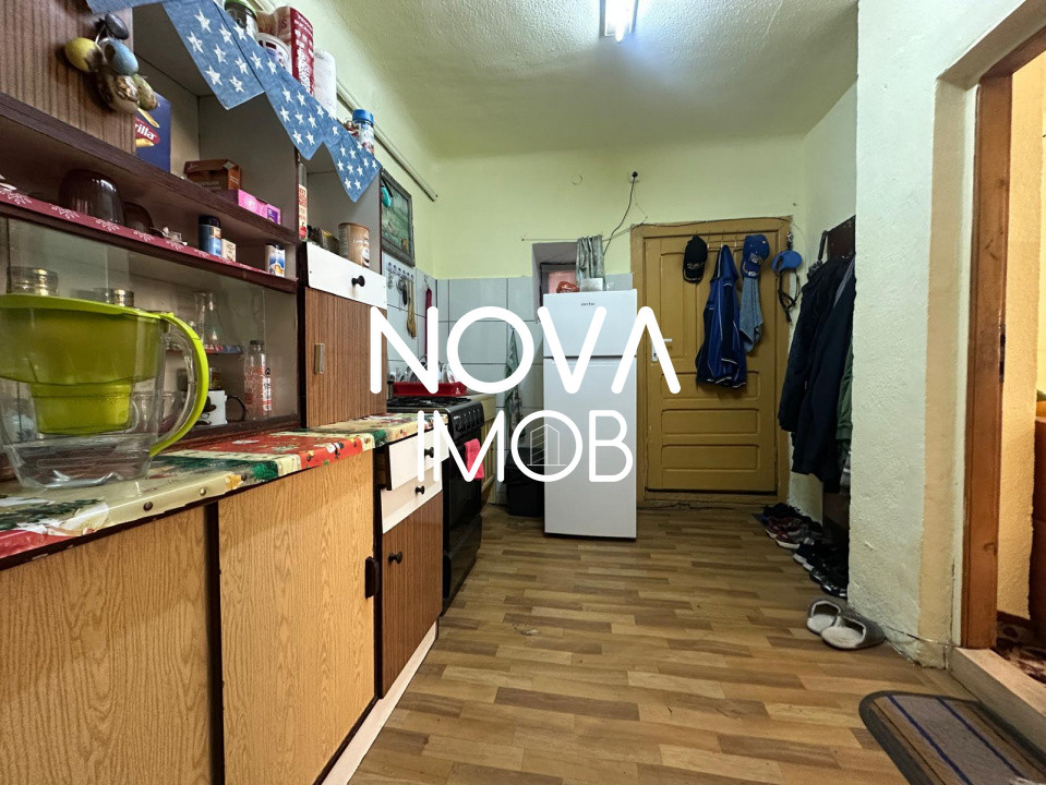 Apartament 2 camere + teren + garaj, Str. 9 Mai