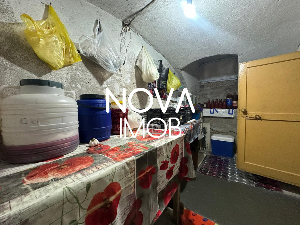 Apartament 2 camere + teren + garaj, Str. 9 Mai
