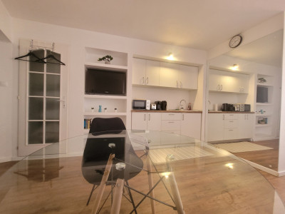 2 gasoniere ultracentrale - pretabil regim hotelier