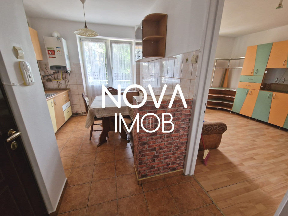 Apartament de inchiriat 2 camere, etaj intermediar, str Rusciorului