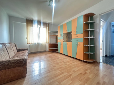 Apartament de inchiriat 2 camere, etaj intermediar, str Rusciorului