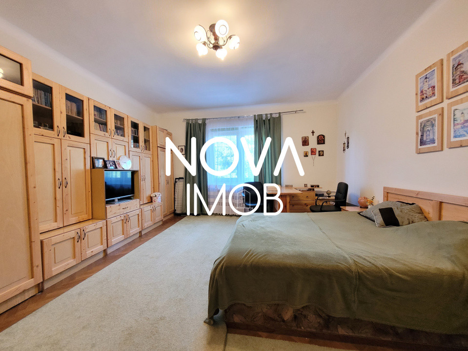 Casa tip duplex (2 apartamente + spatiu comercial) - Parcul Sub Arini - Goga