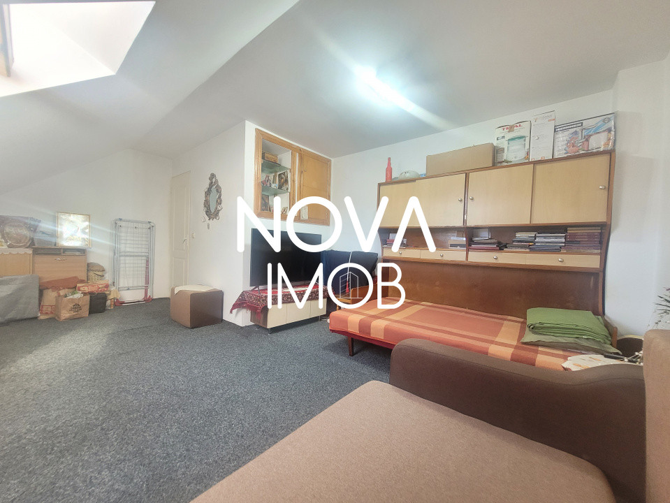 Apartament tip mansarda cu balcon, mobilat-utilat, Valea Aurie