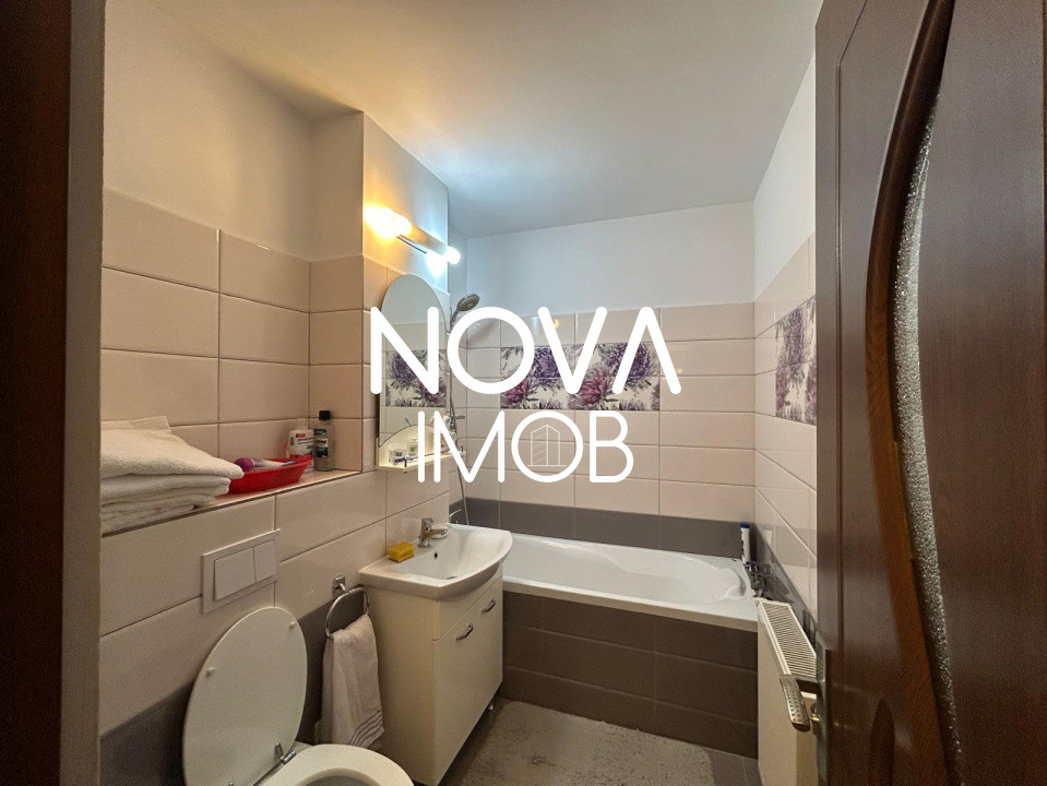 Apartament 4 camere - 2 bai, etaj intermediar - Strand