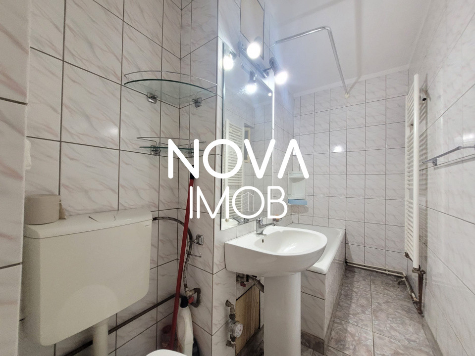 Apartament 2 camere, decomandat, Vasile Aaron