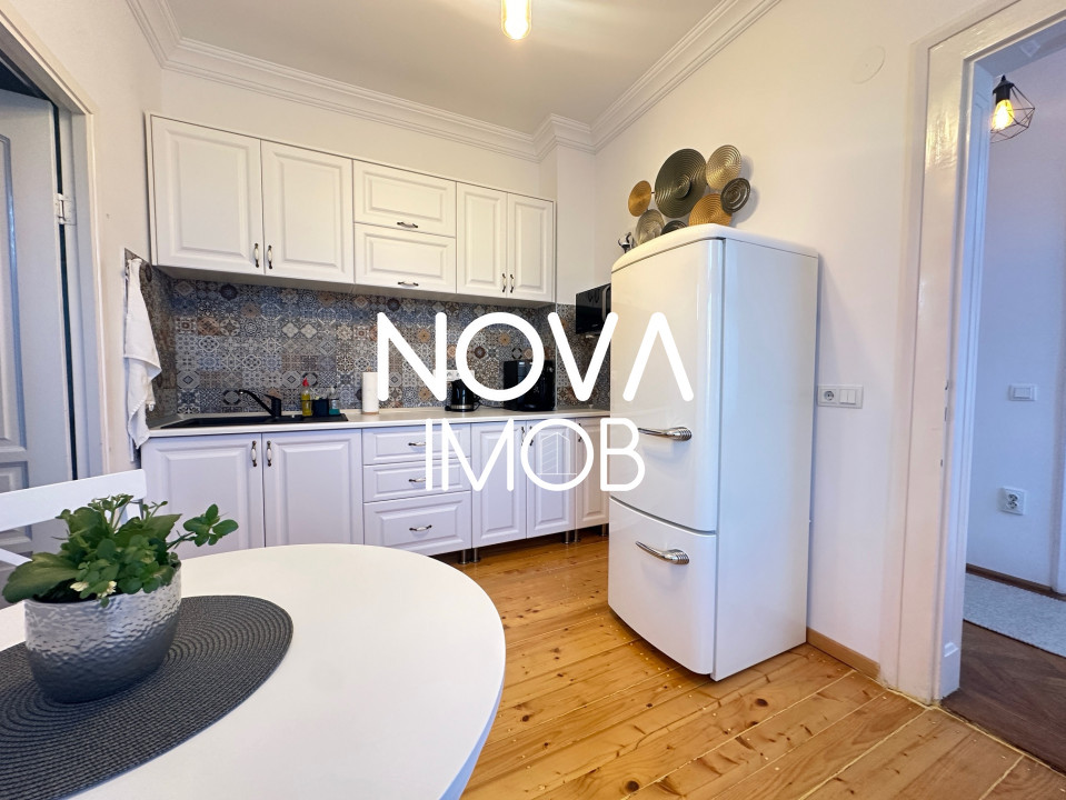 Apartament 3 camere de vanzare, Piata Armelor, Sibiu