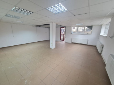 Spatiu comercial Str. Calea Turnisorului - 110 mp.