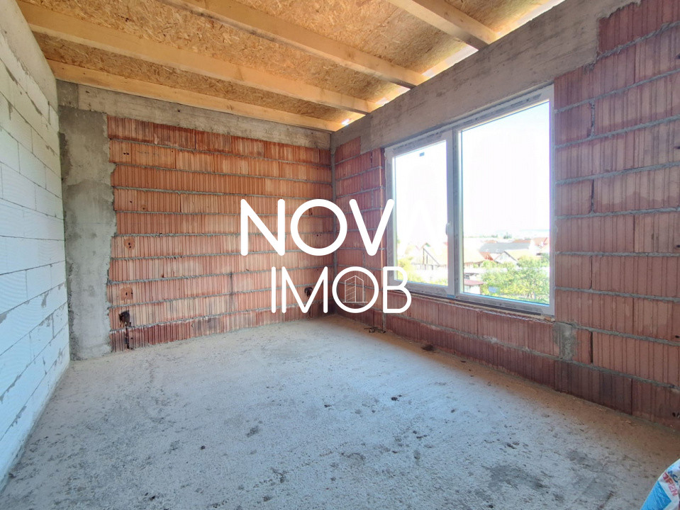 Casa tip duplex, la alb - Sura Mica - COMISION 0