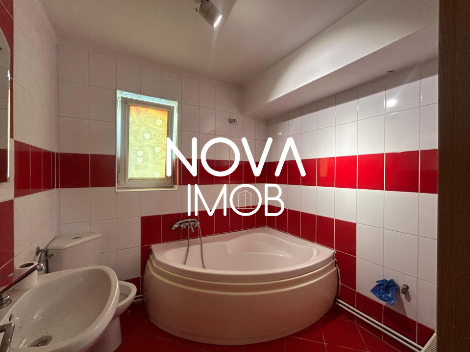 Apartament 2 camere cu pod , zona Strand II
