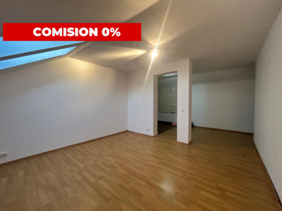 Apartament 2 camere cu pod , zona Strand II