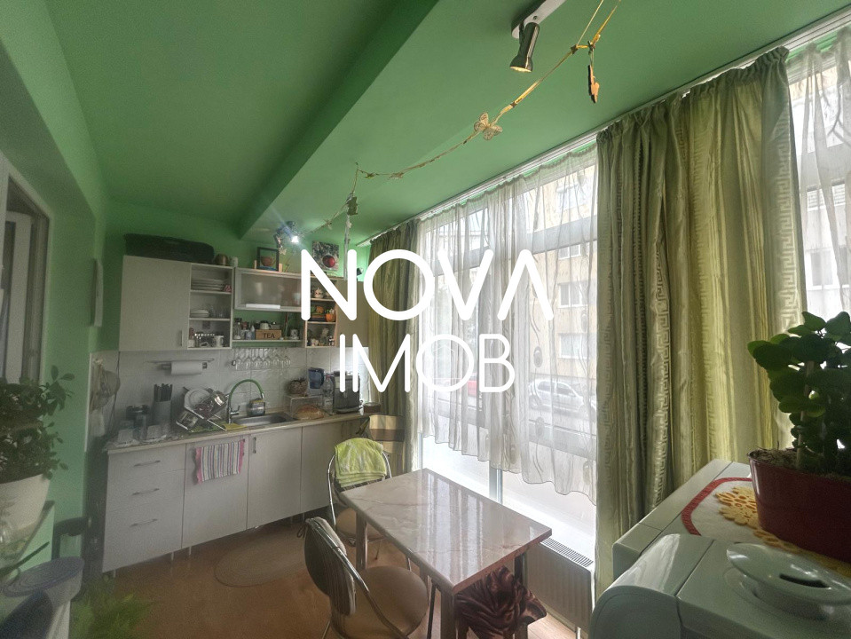 Apartament 2 camere, decomandat, mobilat si utilat, loc de parcare