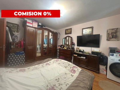 Apartament 2 camere, decomandat, mobilat si utilat, loc de parcare