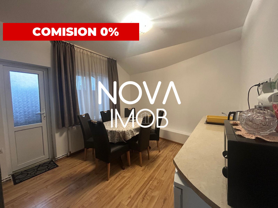 Casa de vanzare 200 mp cu spatiu comercial la parter, strada Lunga