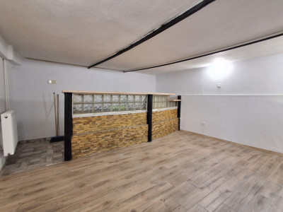 Spatiu comercial - Parcul Sub Arini 