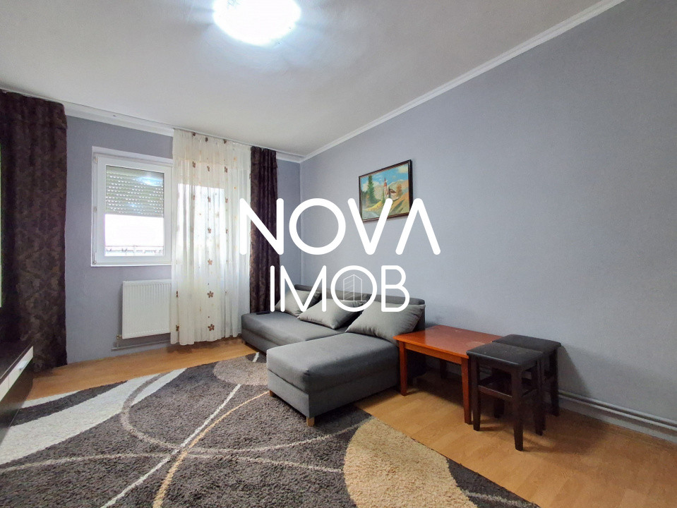 Garsoniera de inchiriat, Vasile Aaron