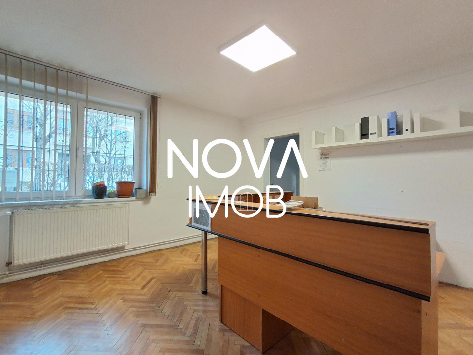 Apartament 4 camere de vanzare, Central