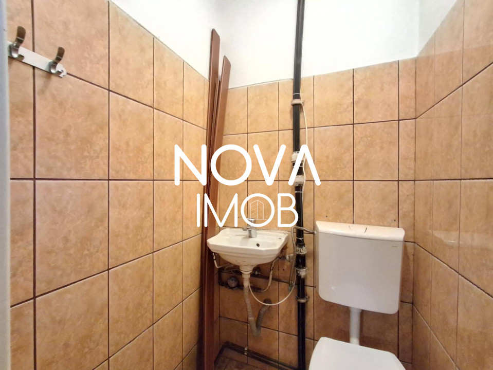 Apartament 4 camere de vanzare, Central