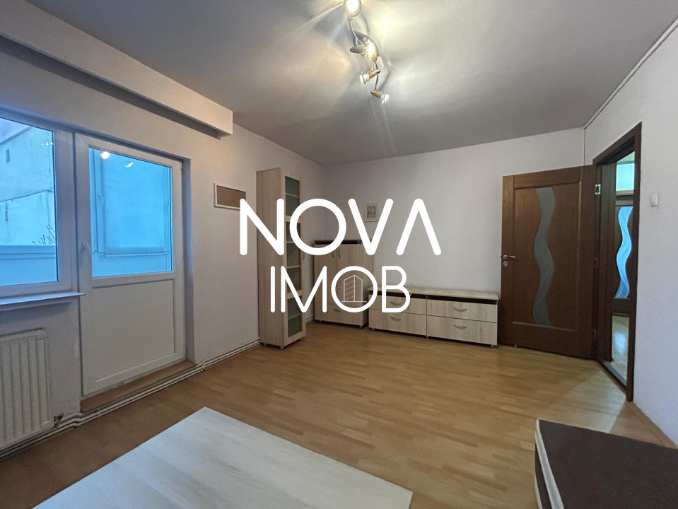 Apartament 4 camere - 2 bai, etaj intermediar - Strand