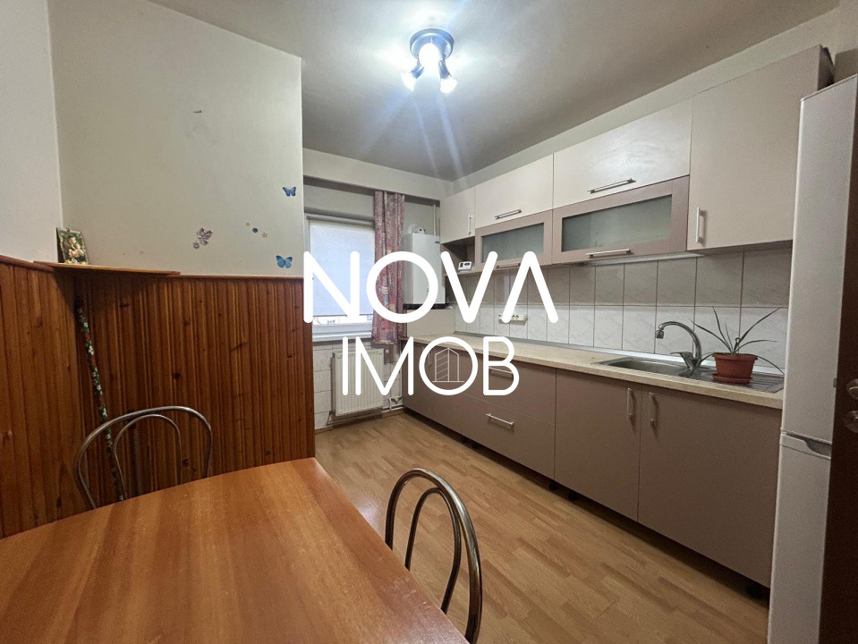 Apartament 4 camere - 2 bai, etaj intermediar - Strand