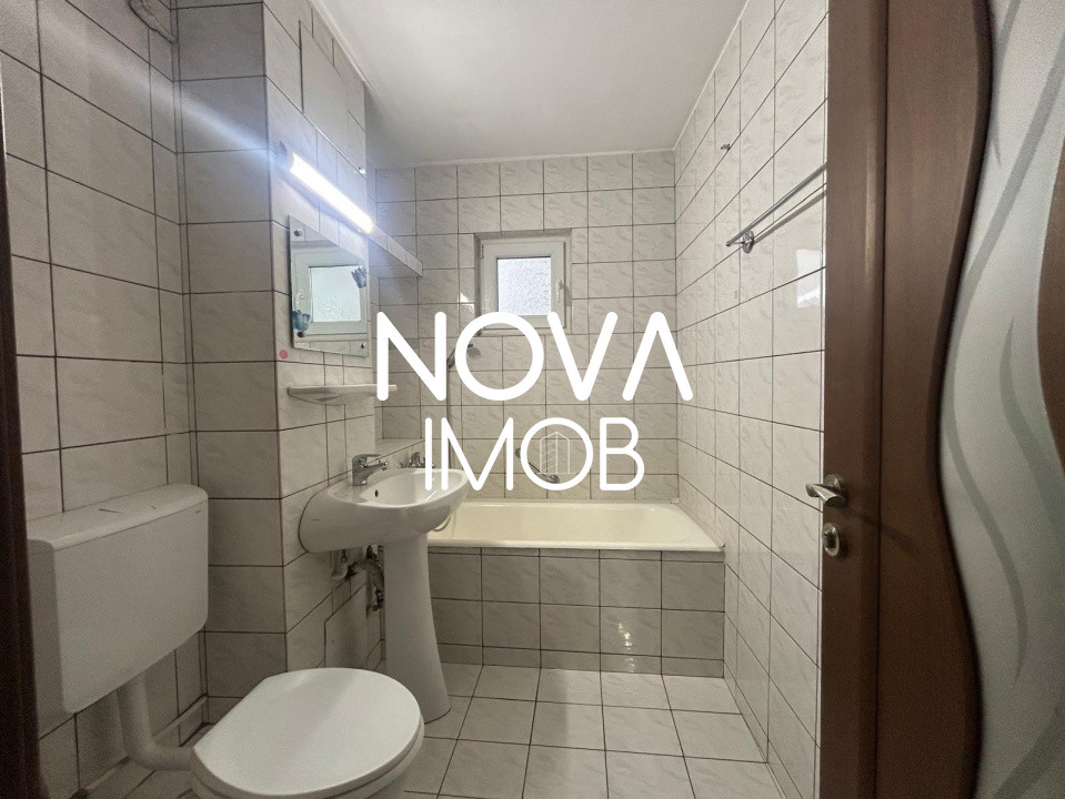 Apartament 4 camere - 2 bai, etaj intermediar - Strand