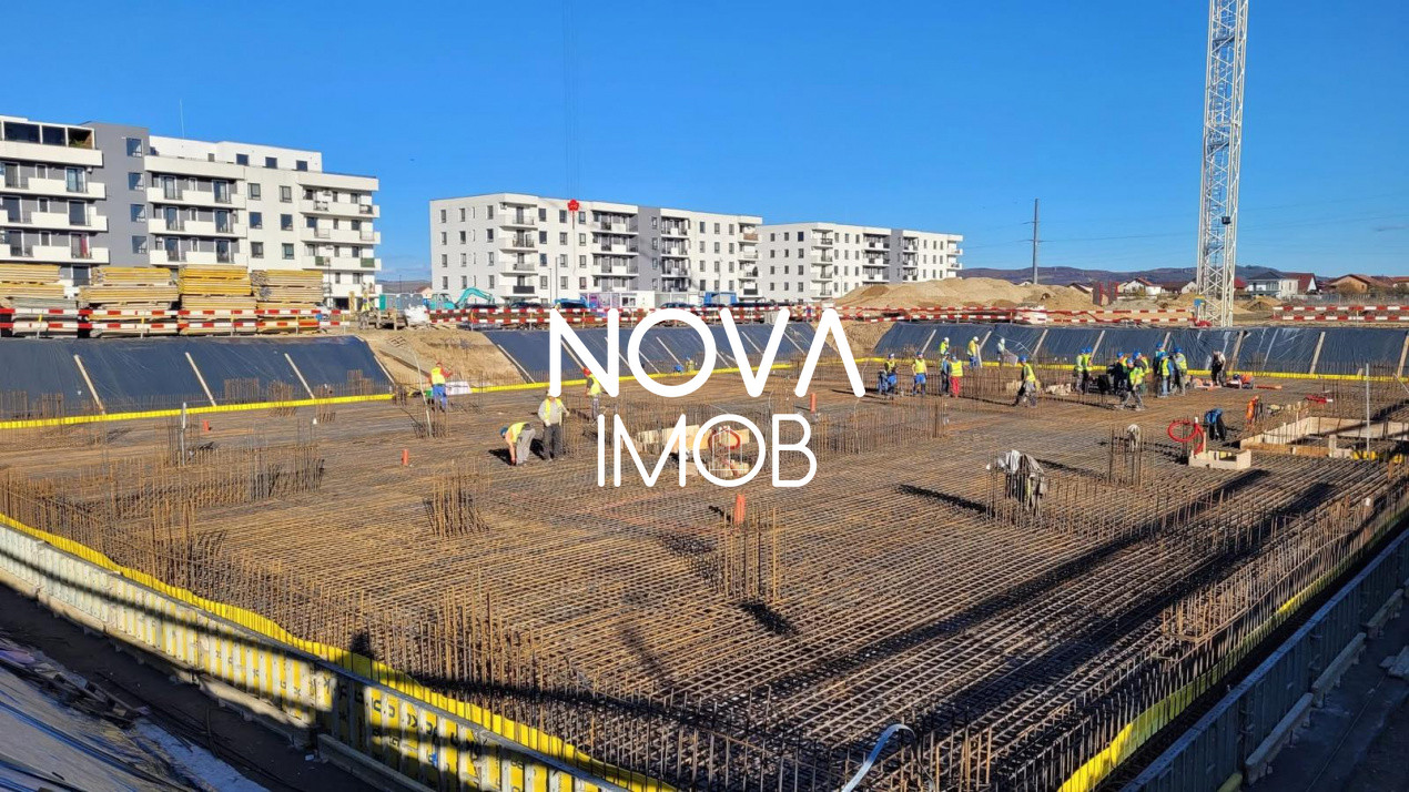 Apartament 3 camere, etaj intermediar, ansamblu nou Calea Surii Mici