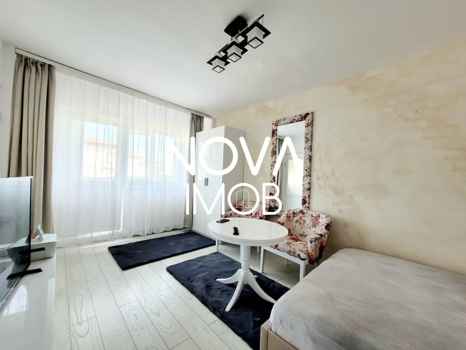 De inchiriat garsoniera- Zona Strand