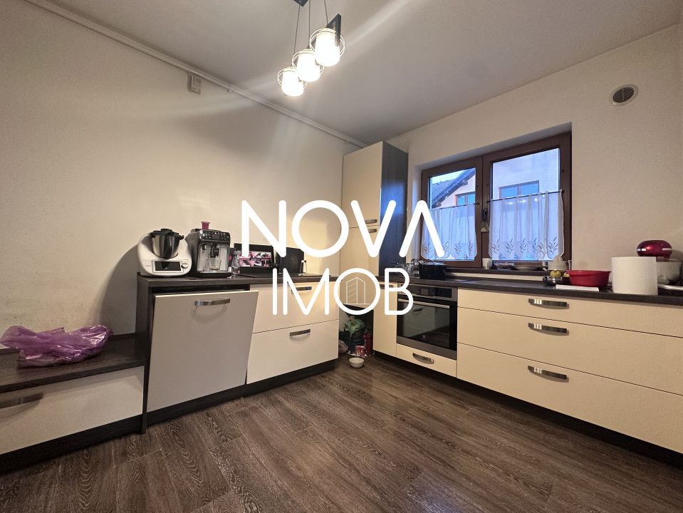 Apartament 3 camere, 2 bai, etajul 2 - Cart. Arhitectilor 