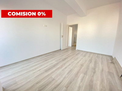 Apartament 2 camere, decomandat cu vedere spre munti 