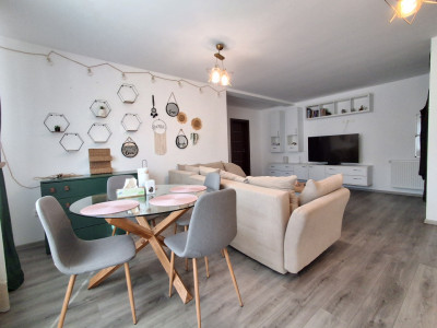 Apartament 3 camere,  modern - Selimbar