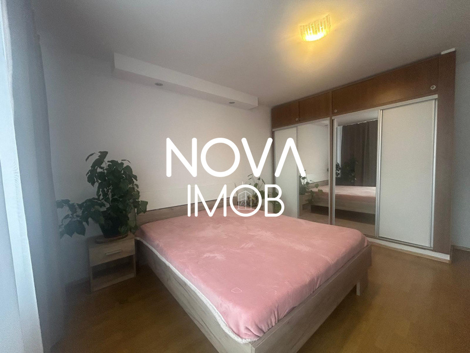 Apartament spatios 3 camere, loc de parcare, cartier privat, zona Kogalniceanu