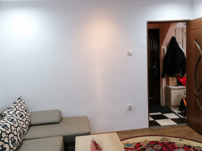 De inchiriat garsoniera - Zona Strand