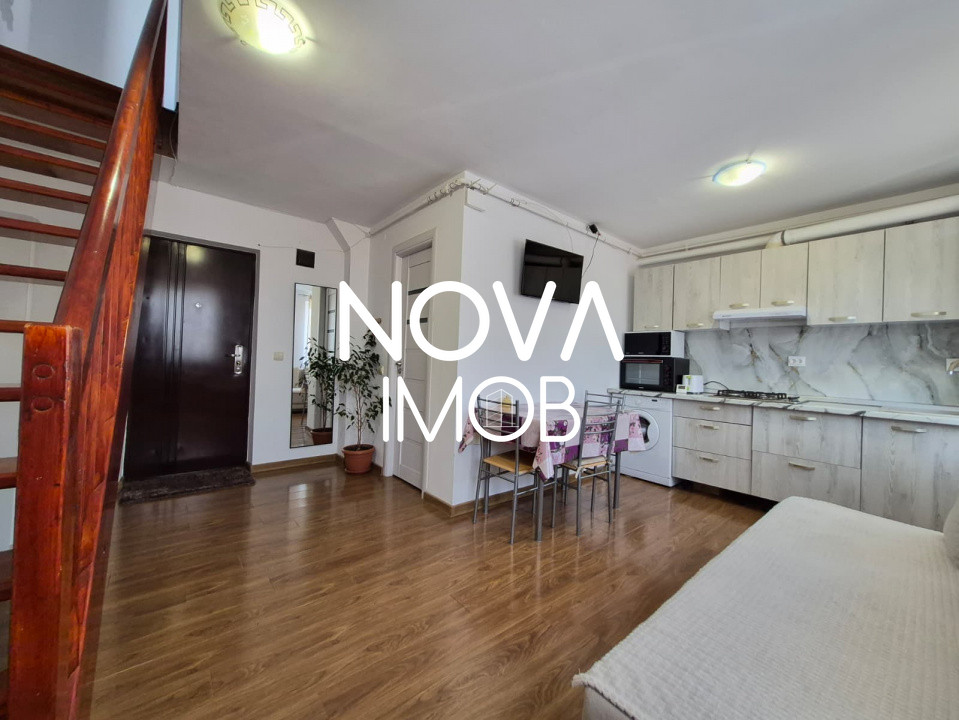 Apartament tip mansarda - Semaforului