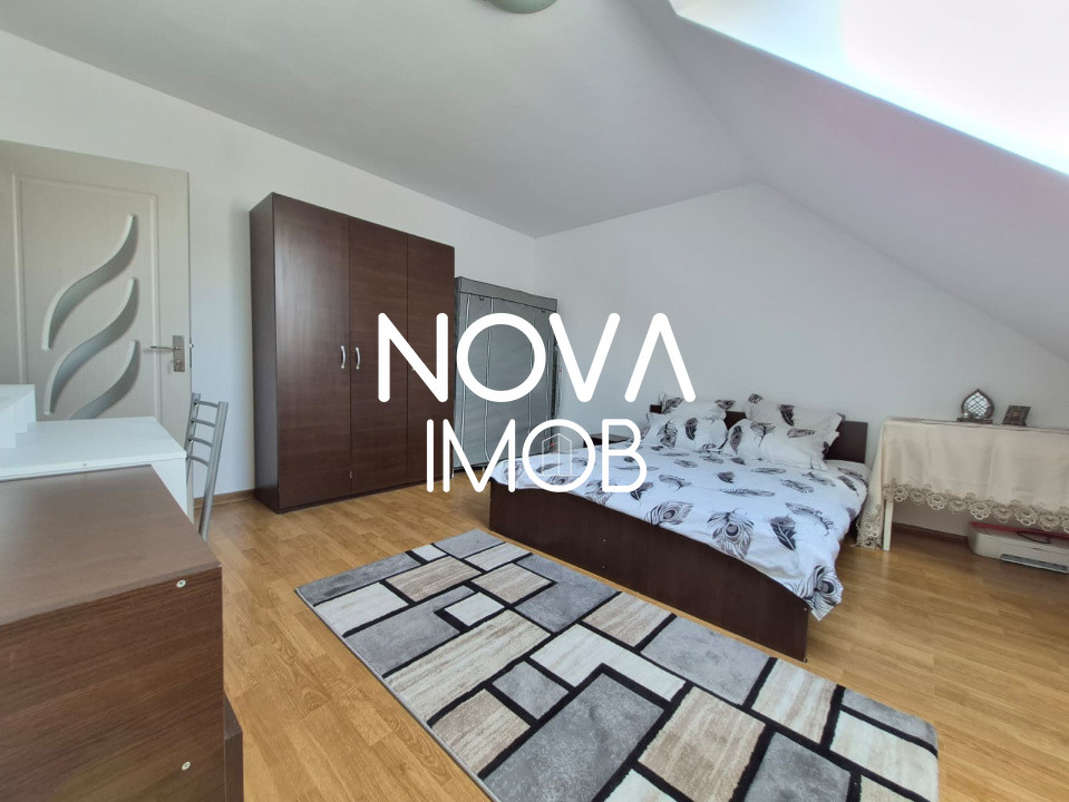 Apartament tip mansarda - Semaforului