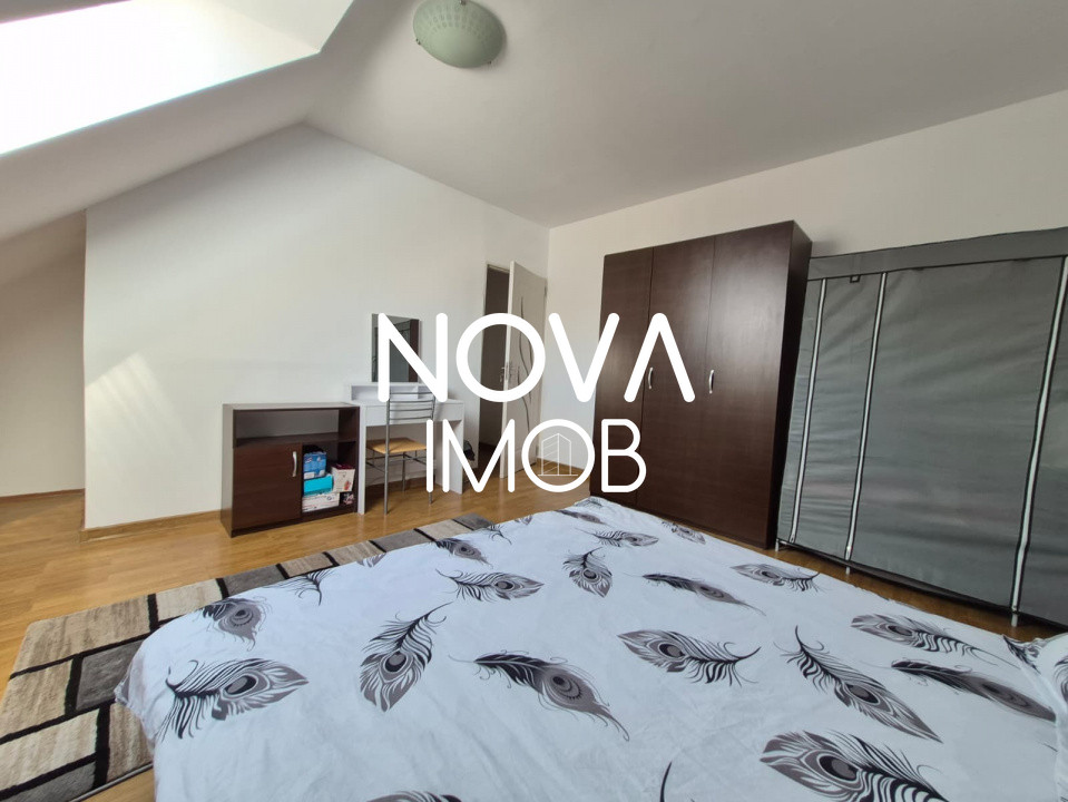 Apartament tip mansarda - Semaforului
