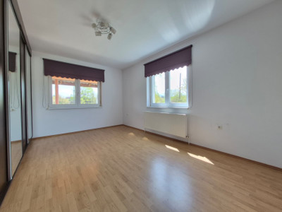 Apartament de inchiriat cu gradina - Calea Poplacii