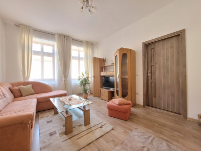 Apartament 2 camere, 9 Mai - Central