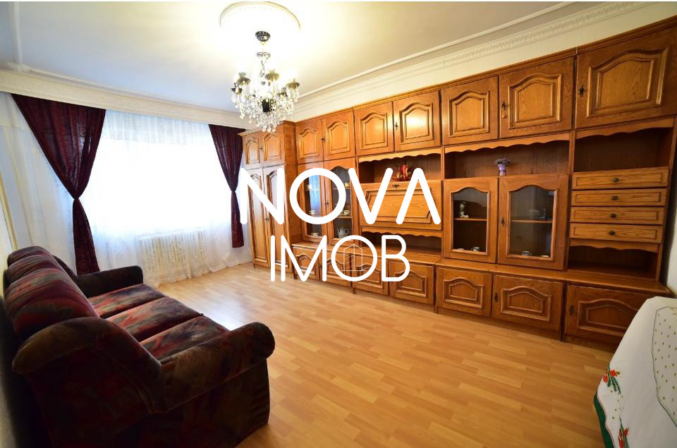 Apartament 3 camere de inchiriat - Vasile Aaron