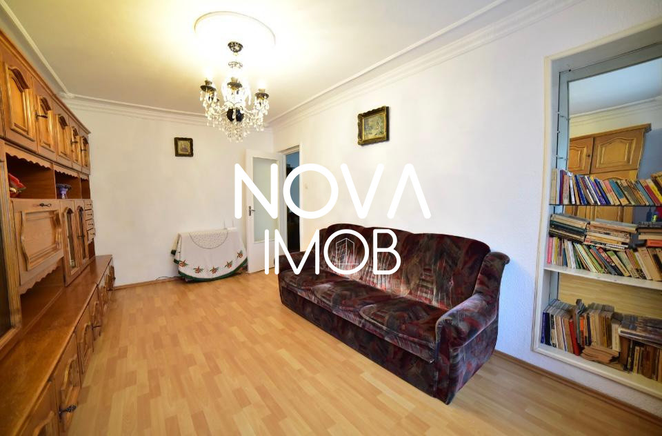 Apartament 3 camere de inchiriat - Vasile Aaron