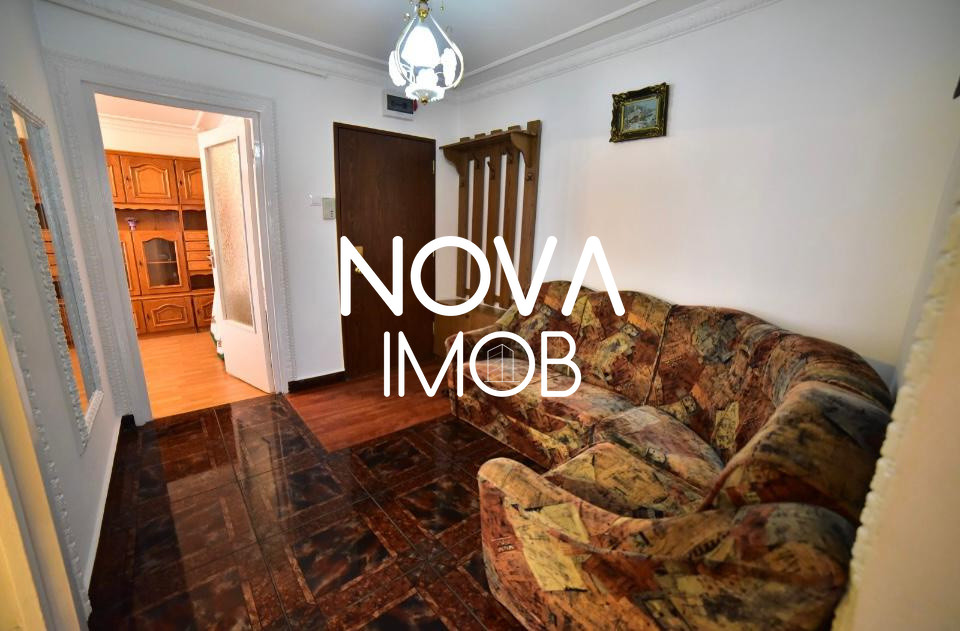 Apartament 3 camere de inchiriat - Vasile Aaron