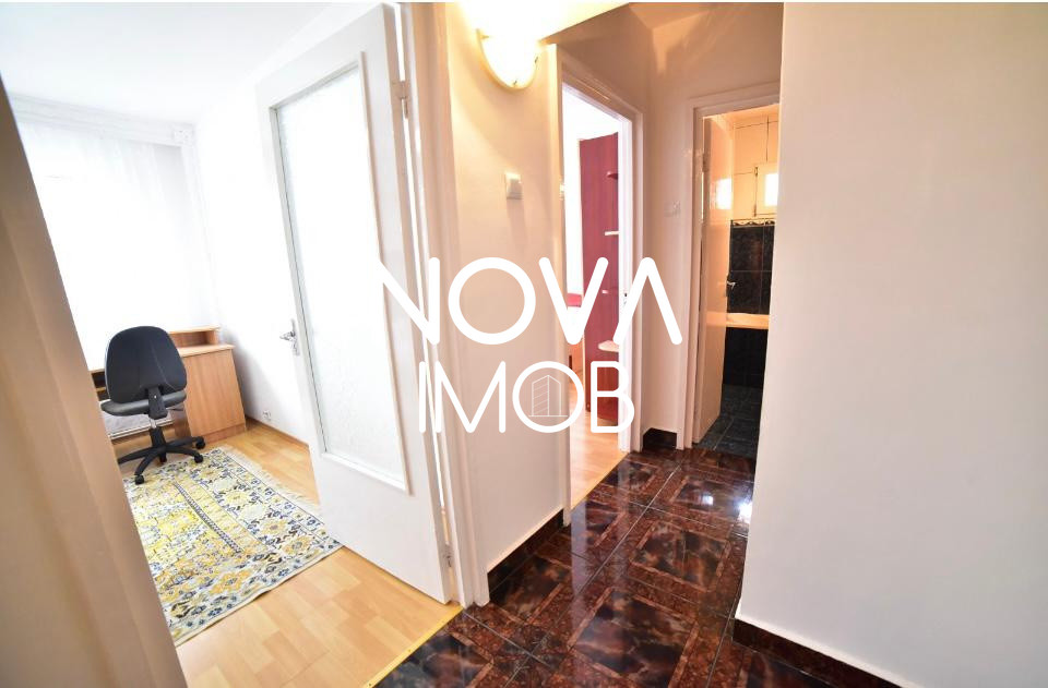 Apartament 3 camere de inchiriat - Vasile Aaron