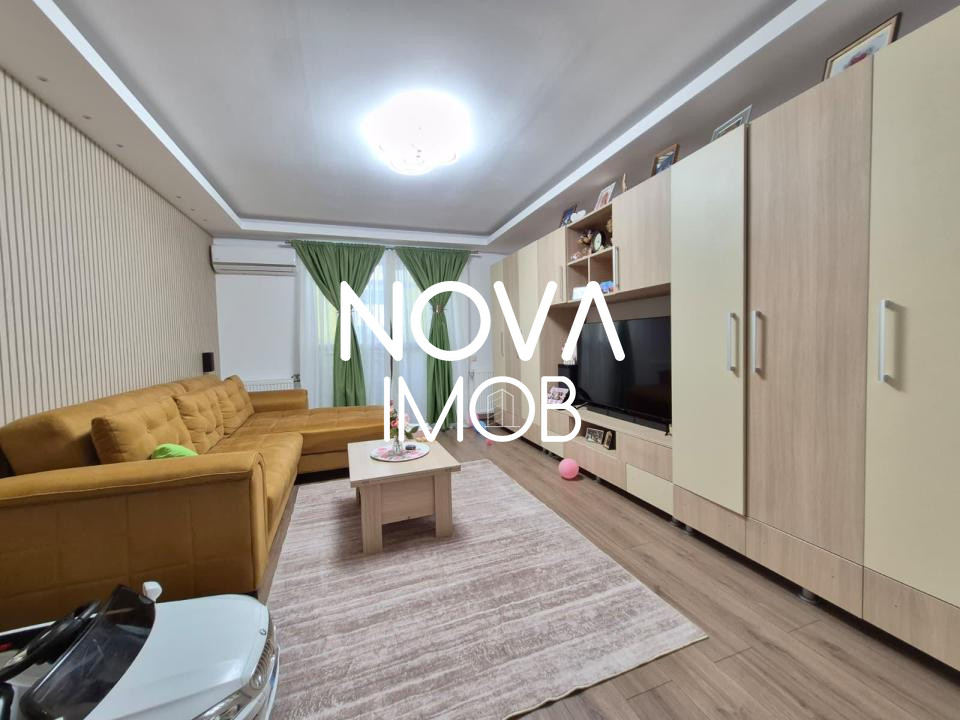 Apartament 3 camere , Str. Doamna Stanca