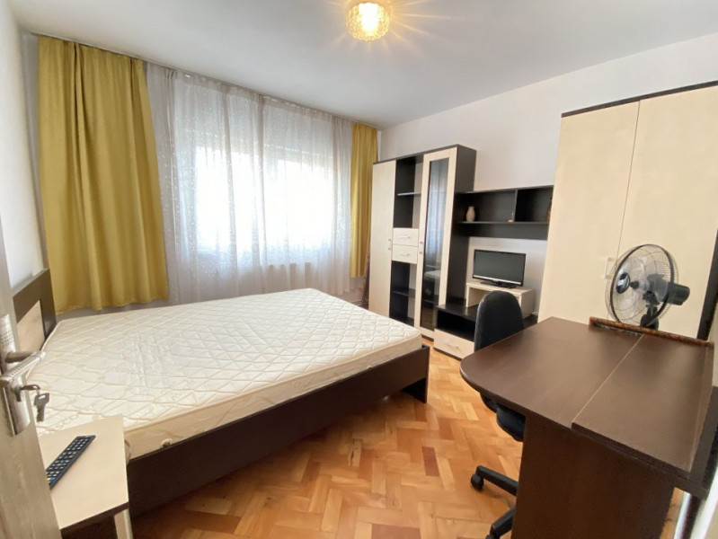 Apartament 2 camere decomandat in Vasile Aaron pentru inchiriat