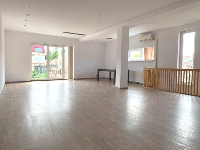 Casa + curte, Str. Rennes - Central Sibiu
