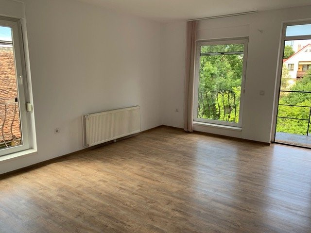 Casa + curte, Str. Rennes - Central Sibiu