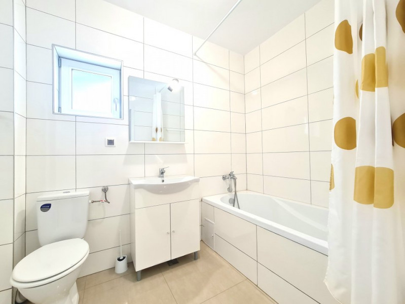 Apartament 3 camere, decomandat - Selimbar