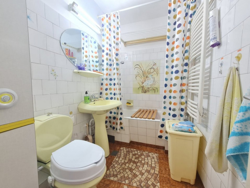 Apartament 3 camere, mobilat utilat - Zona Dioda